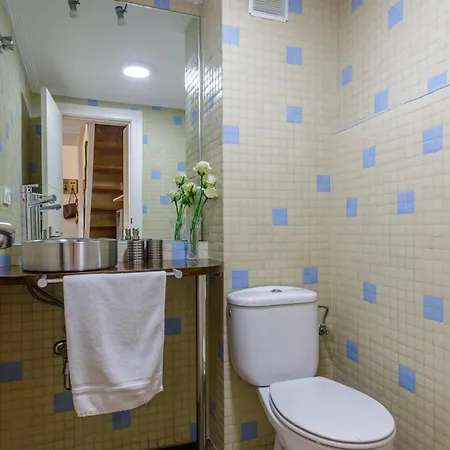 Living4malaga El Escondite Triplex Apartment *