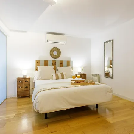 Living4malaga El Escondite Triplex Apartment