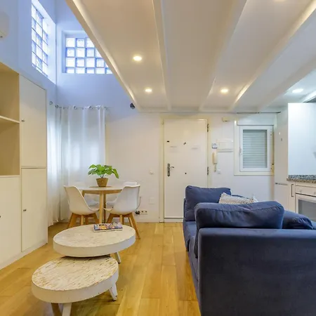 Living4malaga El Escondite Triplex Apartment *
