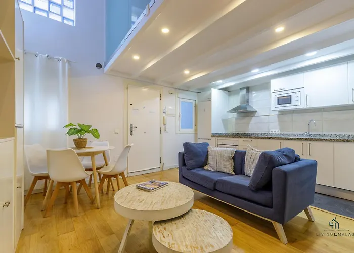 Living4malaga El Escondite Triplex *